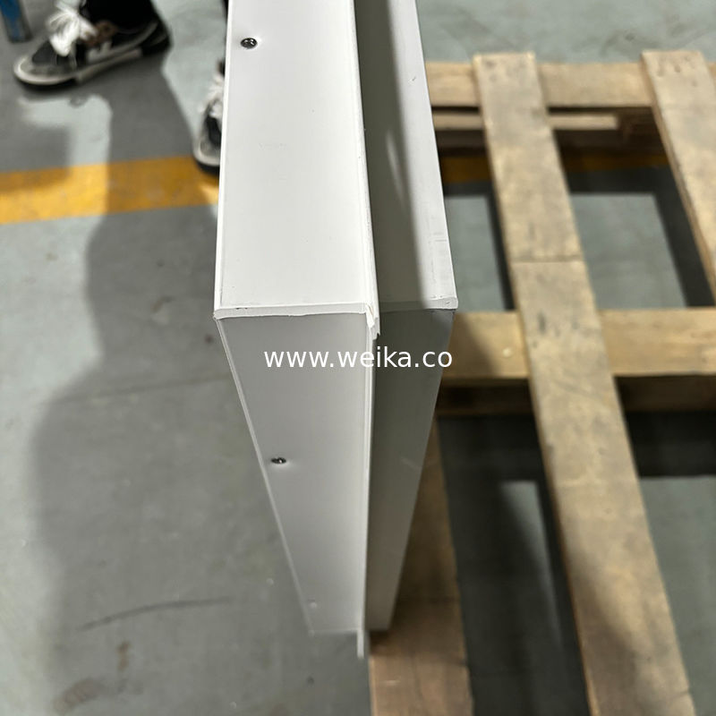 Утонченное черное рамочное скользящее окно из UPVC для минималистических офисных перегородок