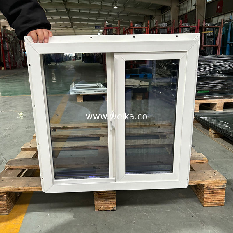 Утонченное черное рамочное скользящее окно из UPVC для минималистических офисных перегородок